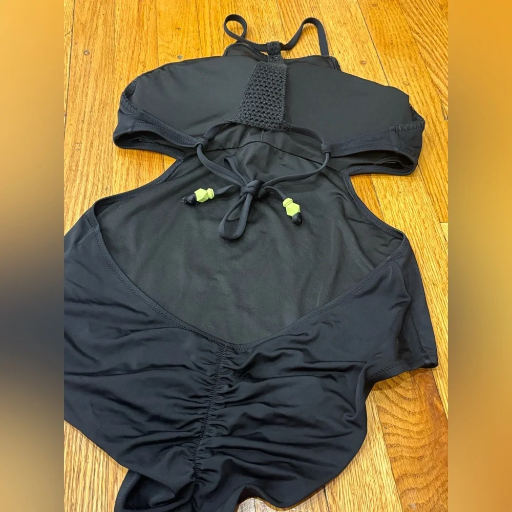 Victoria's Secret Black Cut Out One Piece Swimsuit - Picture 5 of 7